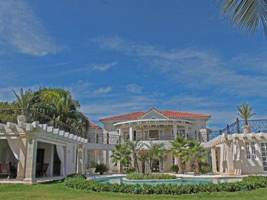 Golf Course Views from this Six Bedroom Vacation Villa